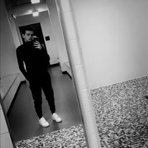 Meet your Posher, Adam